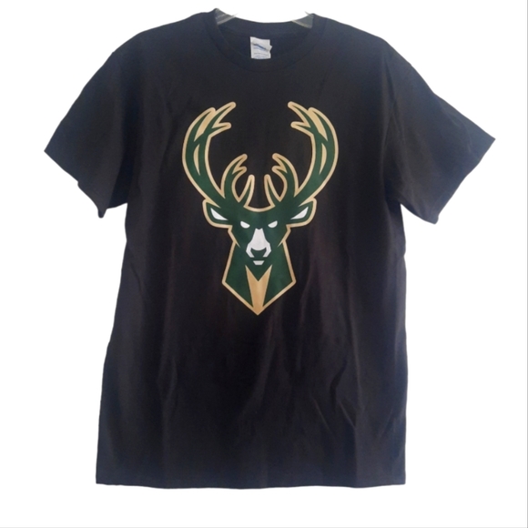 Milwaukee Bucks Deer t-shirt size medium - Picture 1 of 4